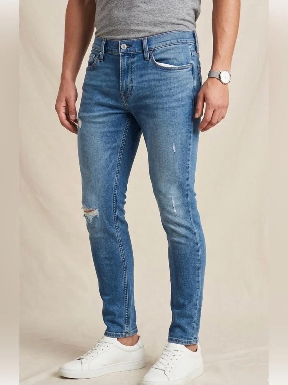 Hollister Men’s 30x30 Slim Skinny Jeans in Mid Wash Blue with Light Distressing